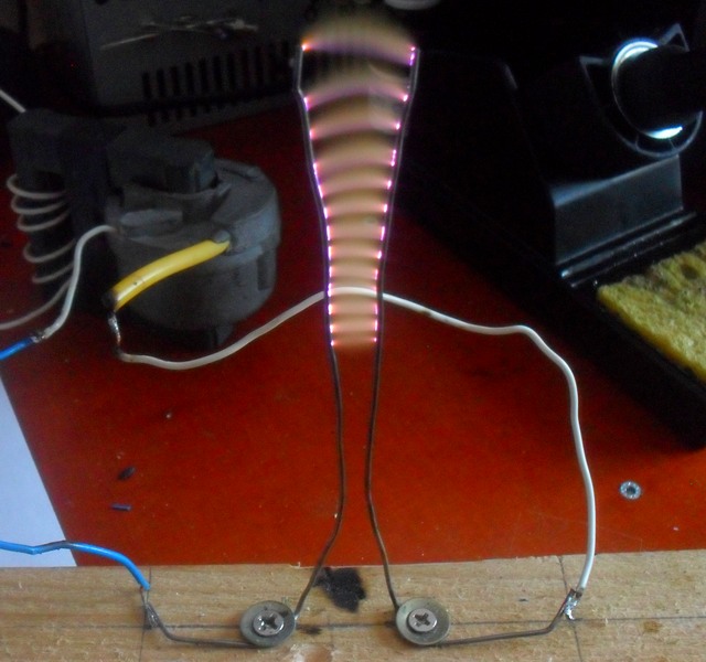 С использованием MOSFET