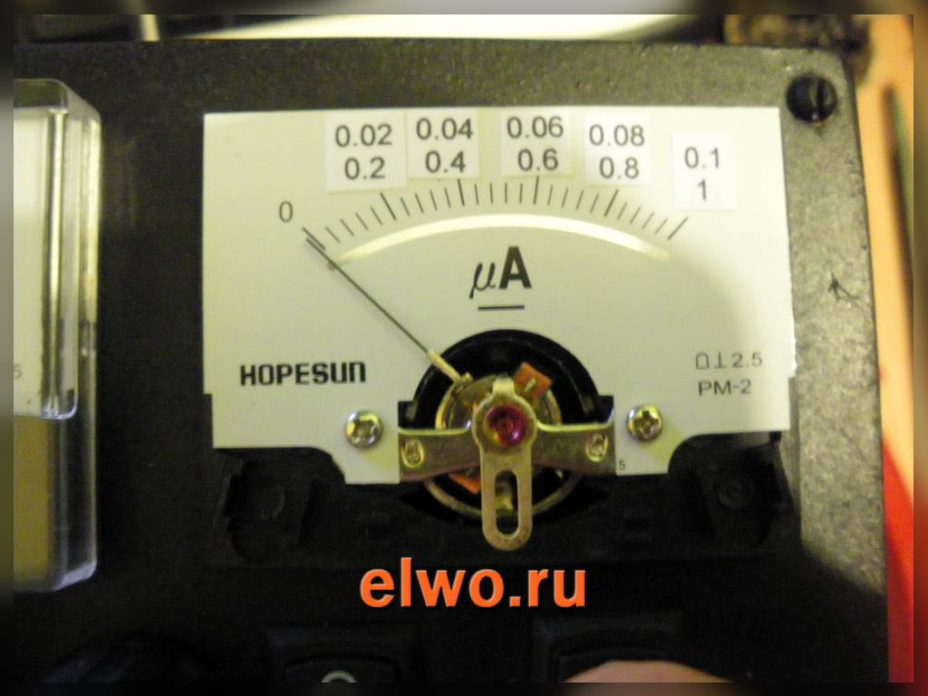 разобранный для ремонта вольтметр