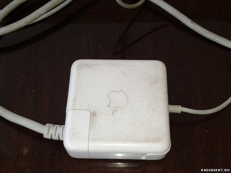 Блок питания Apple Macbook 16,5V 3,65A