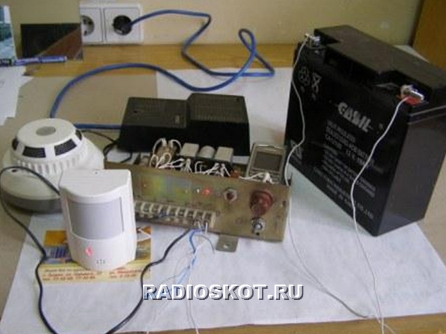Самодельное GSM универсальное охранное устройство